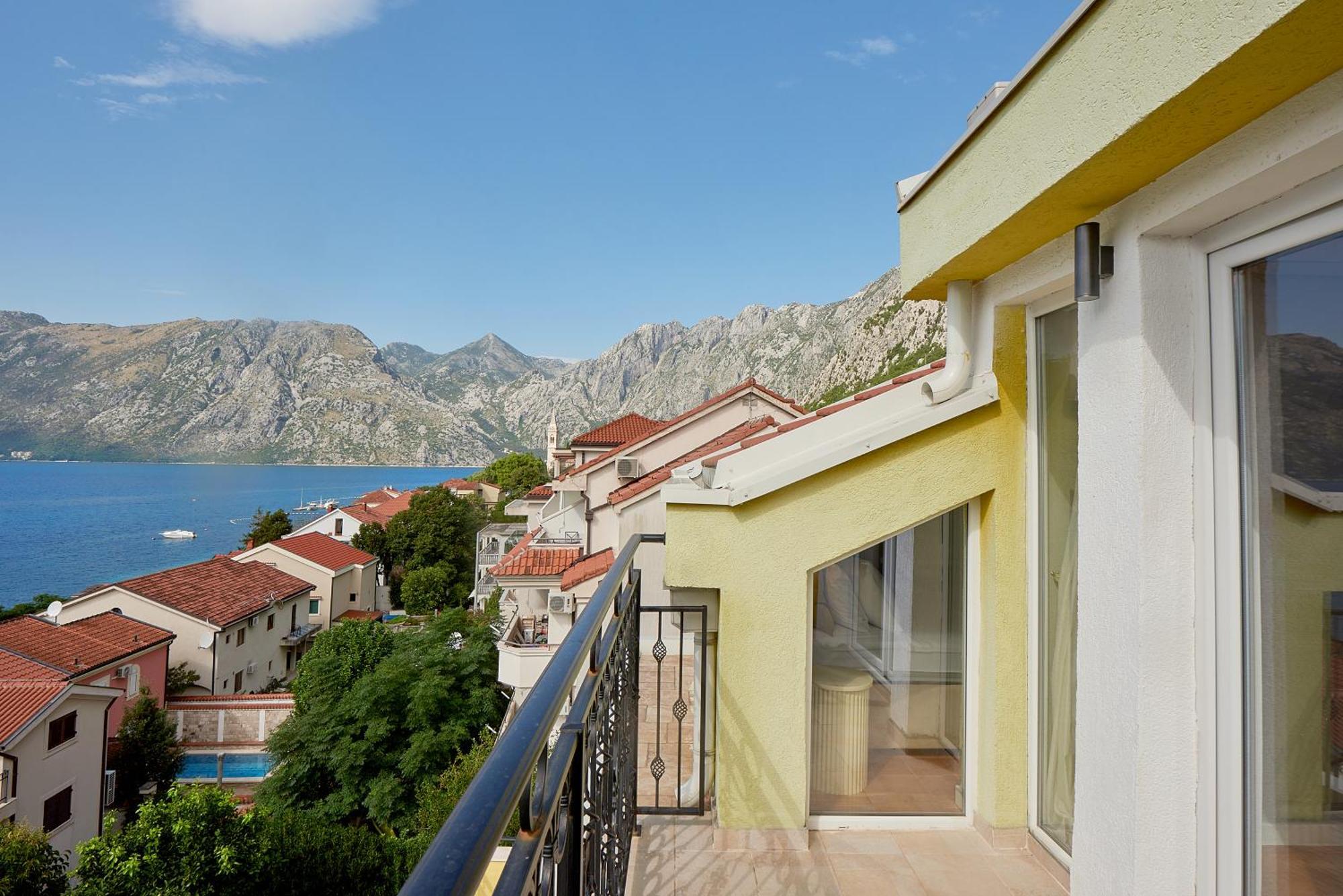 2Montenegro Mimoza Apartments Доброта Екстериор снимка