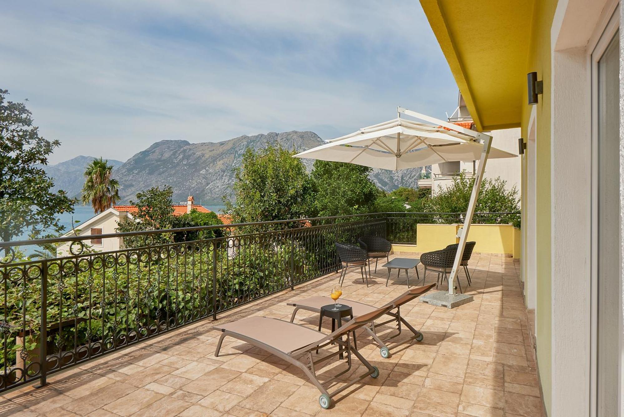 2Montenegro Mimoza Apartments Доброта Екстериор снимка