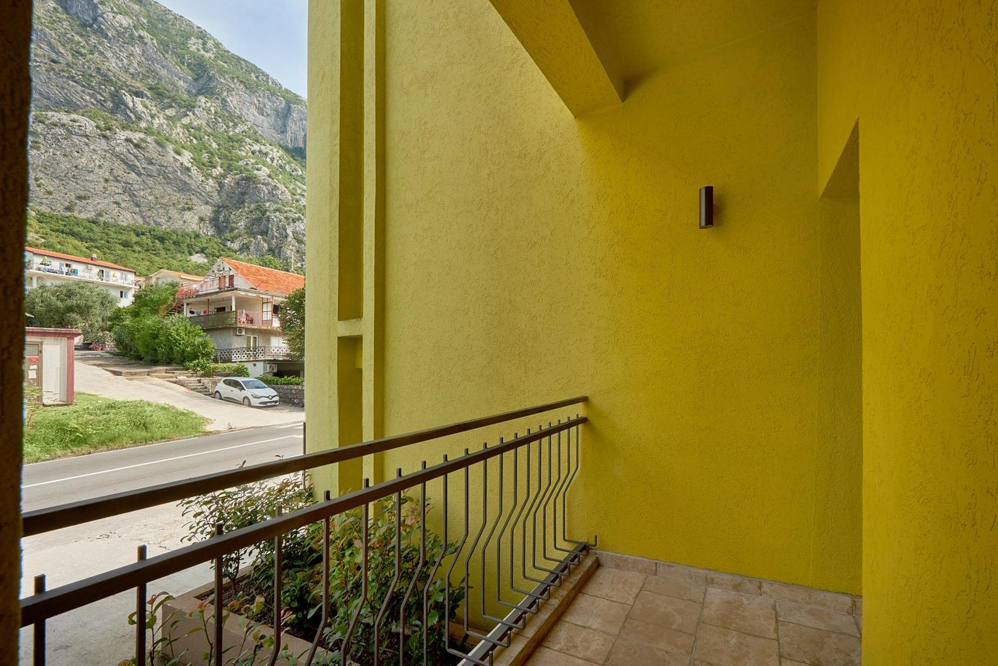 2Montenegro Mimoza Apartments Доброта Екстериор снимка